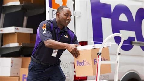 fedex buys hermes|FedEx named as suitor for German parcel company .